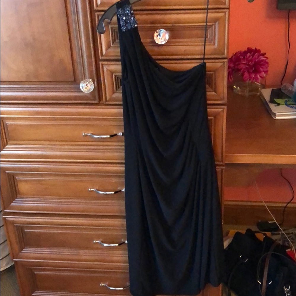 JS boutique black one shoulder dress